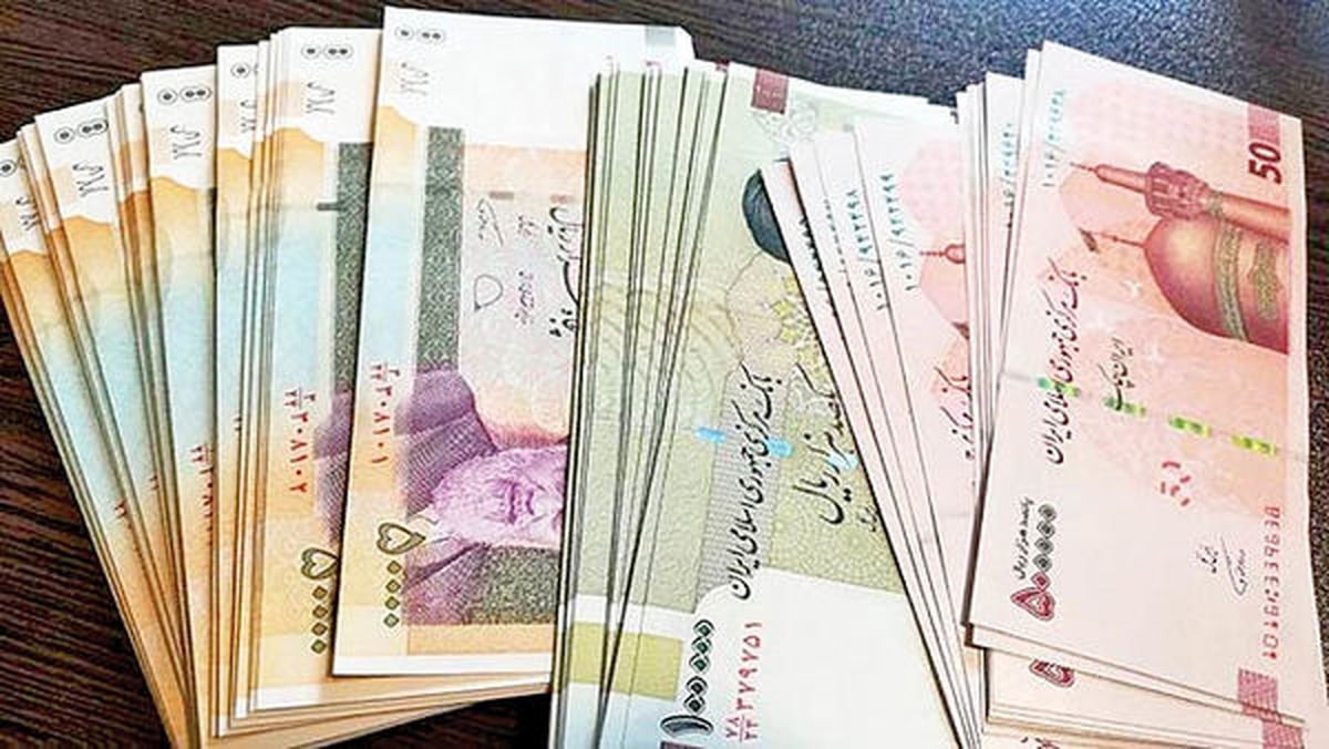 ماجرای افزایش ۶۰ درصدی حداقل حقوق کارمندان دولت ماجرای افزایش ۶۰ درصدی حداقل حقوق کارمندان دولت