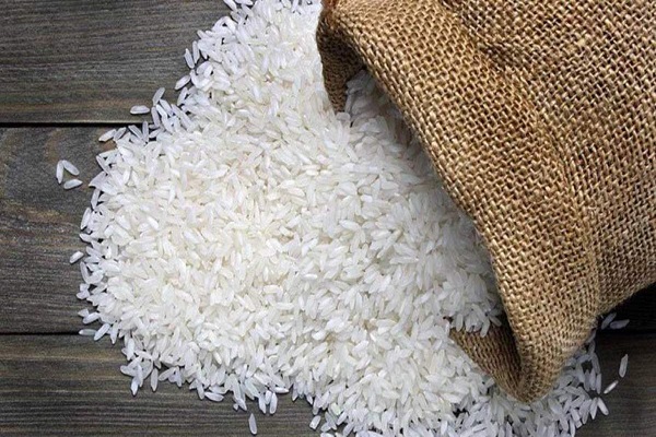 افزایش احتمالی قیمت برنج با حدف ارز ترجیحی افزایش احتمالی قیمت برنج با حدف ارز ترجیحی