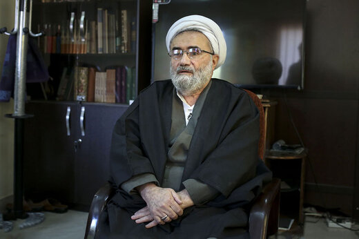 حمله کیهان به مسیح مهاجری: او بخاطر تحلیل هایی که منتشر کرده، خودش عامل گرانی است حمله کیهان به مسیح مهاجری: او بخاطر تحلیل هایی که منتشر کرده، خودش عامل گرانی است