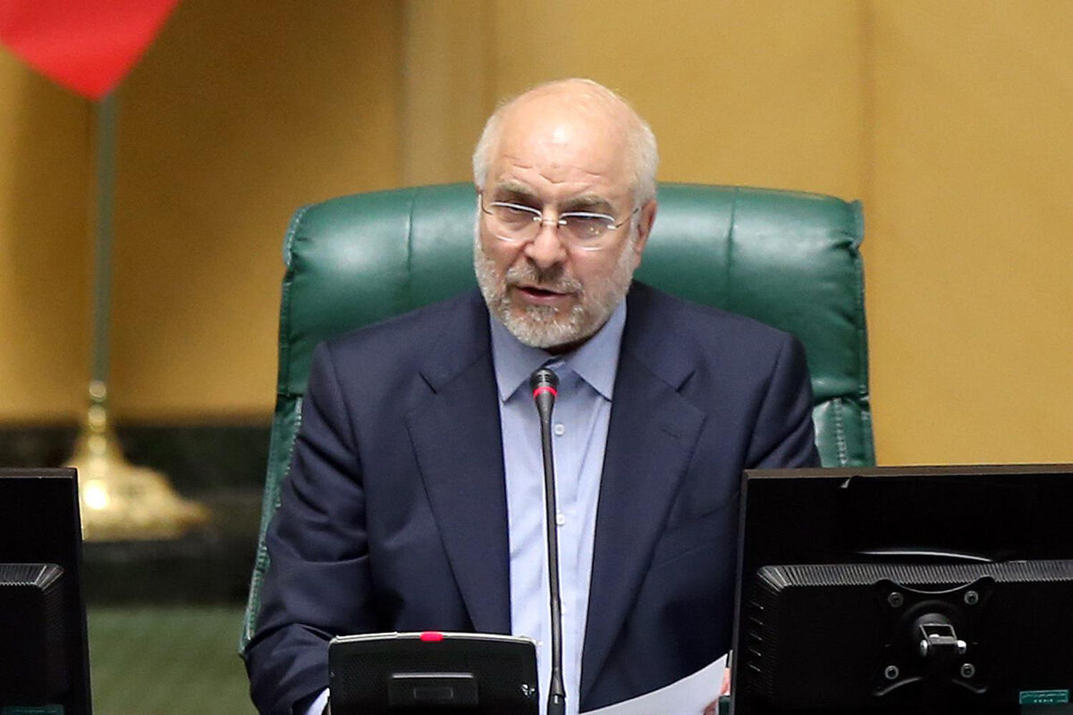 قالیباف: مبنای اجرایی قانون رتبه بندی معلمان از شهریور ۱۴۰۰ است قالیباف: مبنای اجرایی قانون رتبه بندی معلمان از شهریور ۱۴۰۰ است