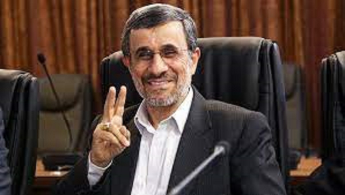 زمزمه حذف محمود احمدینژاد از مجمع تشخیص / چه کسانی از دور میز مجمع بلند میشوند؟ زمزمه حذف محمود احمدینژاد از مجمع تشخیص / چه کسانی از دور میز مجمع بلند میشوند؟