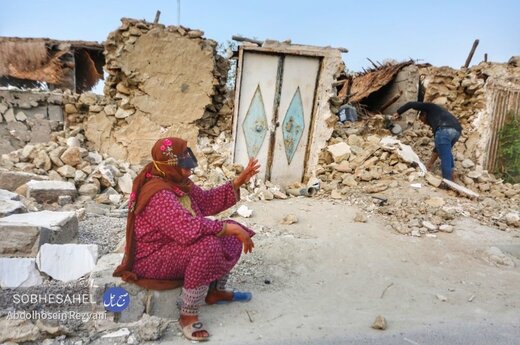 شمار فوتیهای زلزله بندرلنگه به ۷ تن رسید شمار فوتیهای زلزله بندرلنگه به ۷ تن رسید
