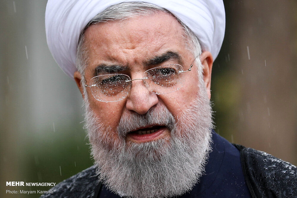 ناگفتههای مهم روحانی: پوتین گفت اگر از برجام خارج شده بودید، ترامپ نفس راحتی میکشید/ عدهای تصمیم گرفتند، دولت را زمین بزنند/ عدهای از وزرا پیشنهاد استعفای دستهجمعی کردند؛ گفتم این رفتار را نامردی میدانم ناگفتههای مهم روحانی: پوتین گفت اگر از برجام خارج شده بودید، ترامپ نفس راحتی میکشید/ عدهای تصمیم گرفتند، دولت را زمین بزنند/ عدهای از وزرا پیشنهاد استعفای دستهجمعی کردند؛ گفتم این رفتار را نامردی میدانم
